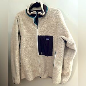 Men’s Patagonia jacket. XL